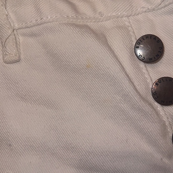 Bullhead white shorts - Picture 3 of 7